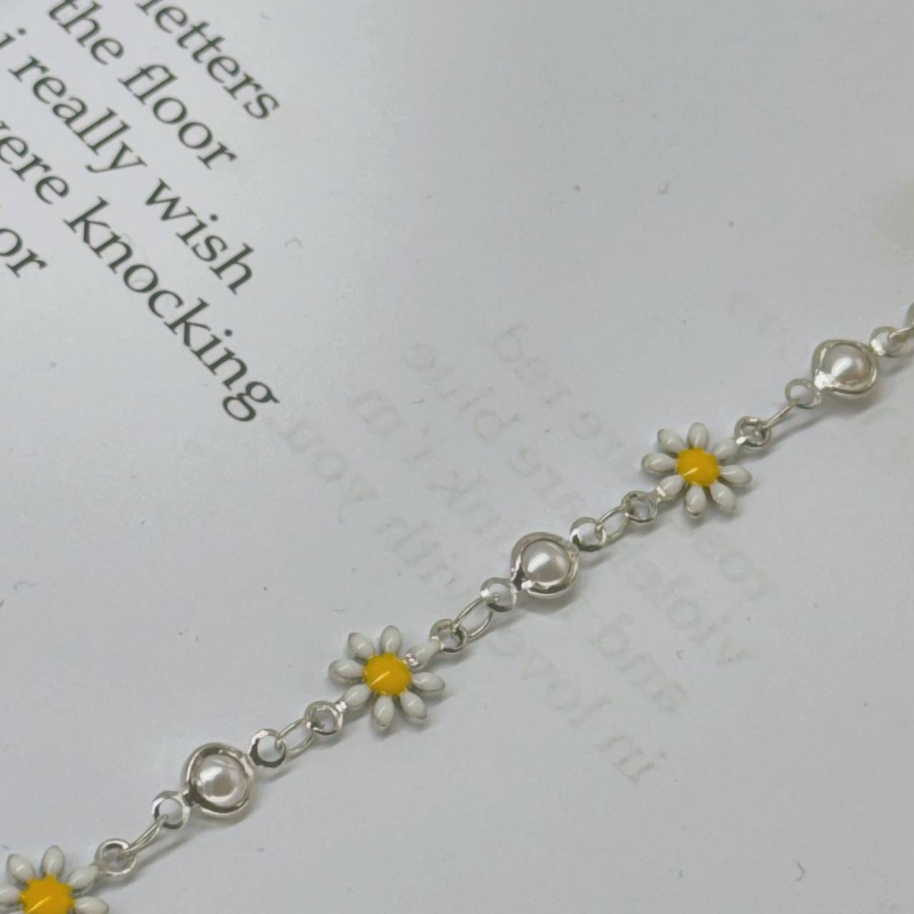 دستبند شکوفه بابونه - تصویر 2