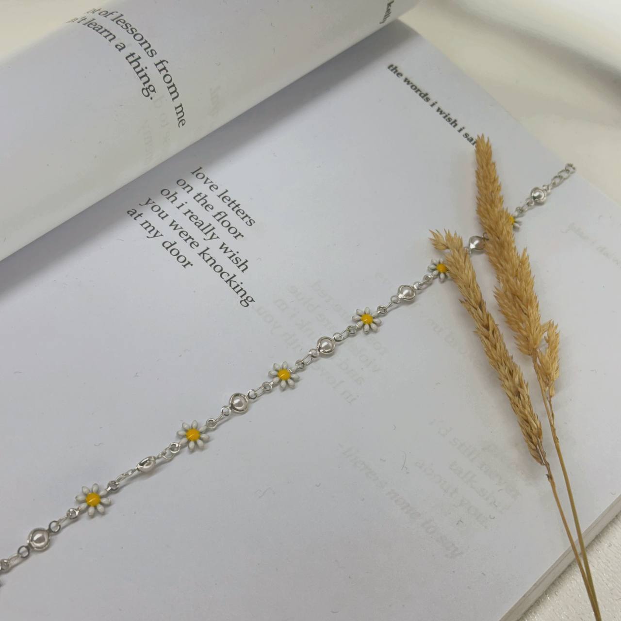 دستبند شکوفه بابونه