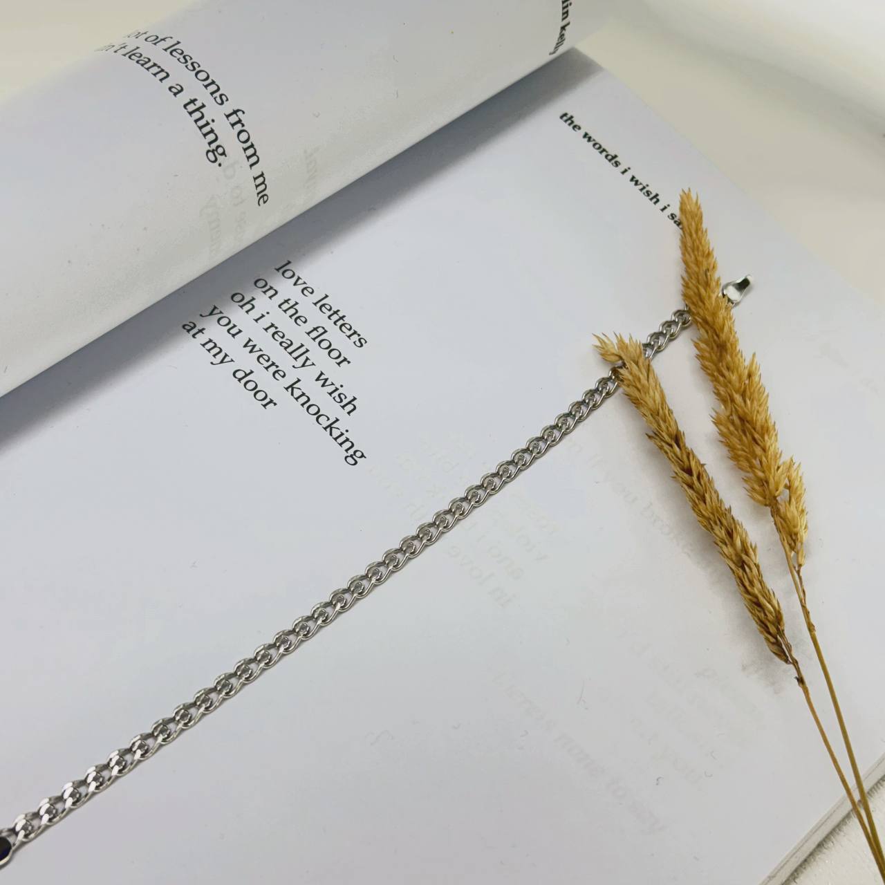 دستبند طرح کارتیر نقره ای