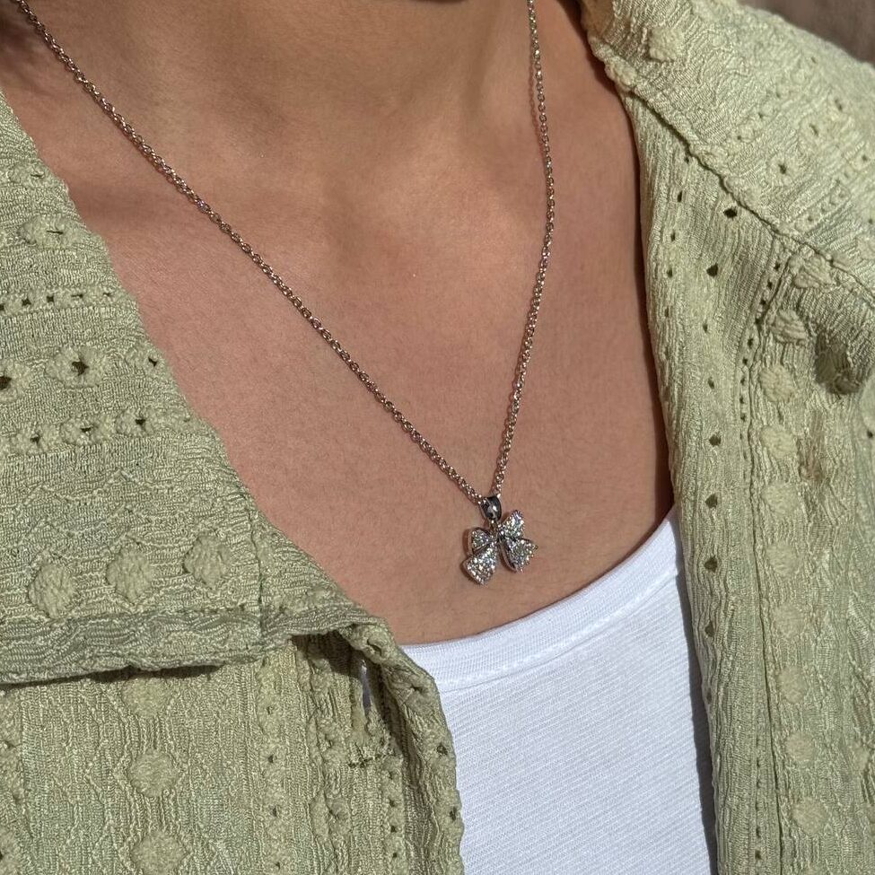 گردنبند پاپیون درخشان