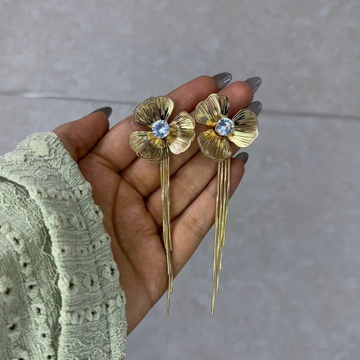 گوشواره شکوفه زرین